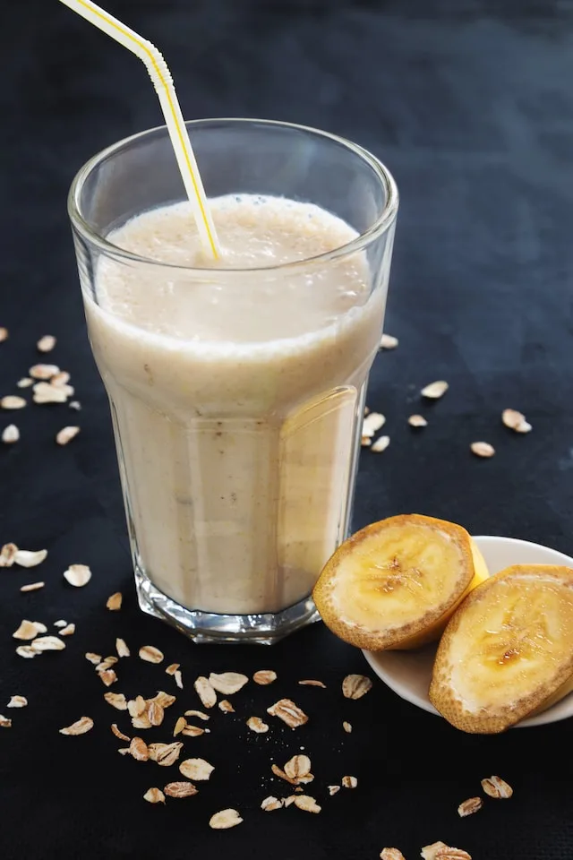 How Many Calories Do we Gain with 2 Bananas and 1 Glass of Milk?