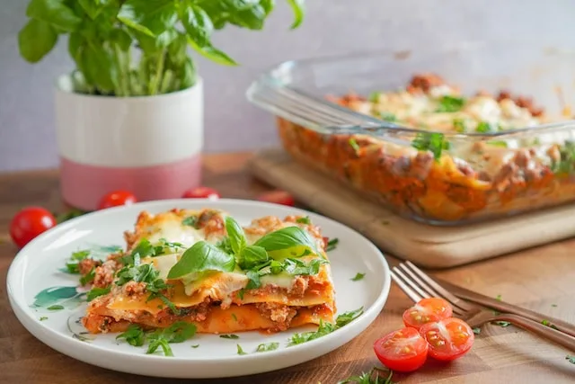 How Many Calories in Lasagna with Meat?