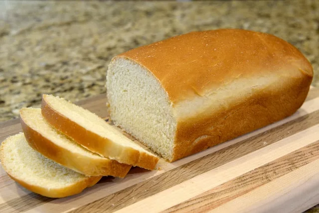 How Many Calories are in a Slice of White Bread?