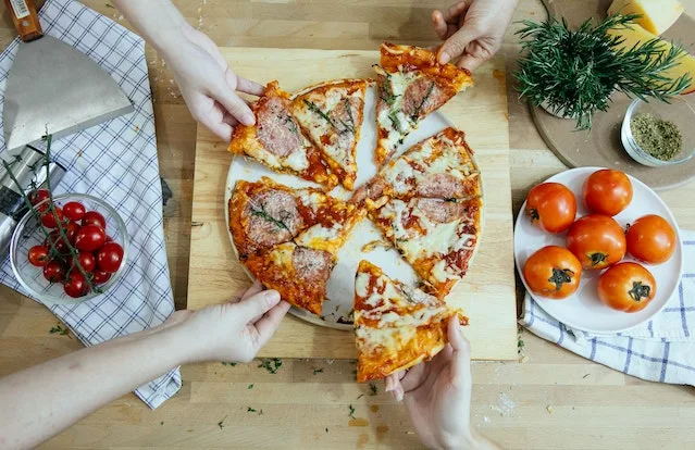 Homemade Pizza Calories Calculator